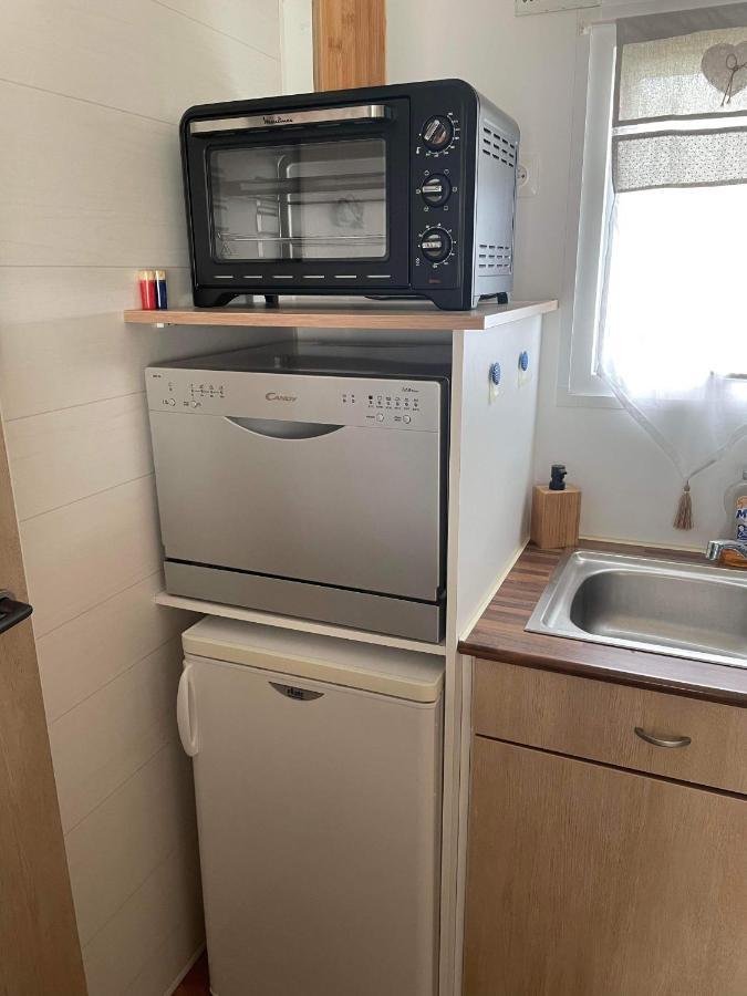 Mobil-Home 4/6 Personnes , Terrasse Couverte ,Piscine Chauffee . Biville-sur-Mer Eksteriør billede