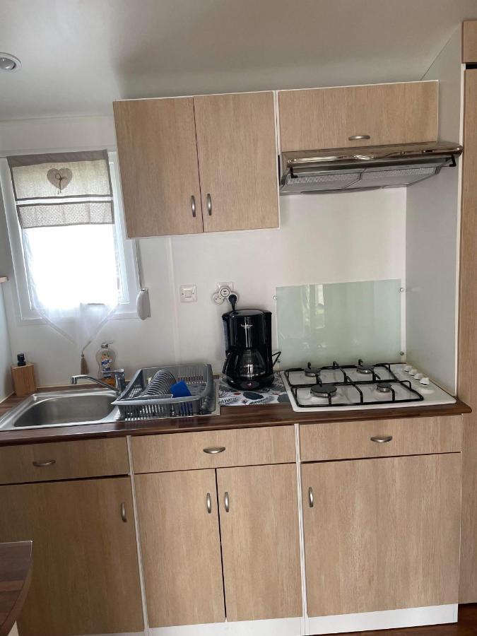 Mobil-Home 4/6 Personnes , Terrasse Couverte ,Piscine Chauffee . Biville-sur-Mer Eksteriør billede